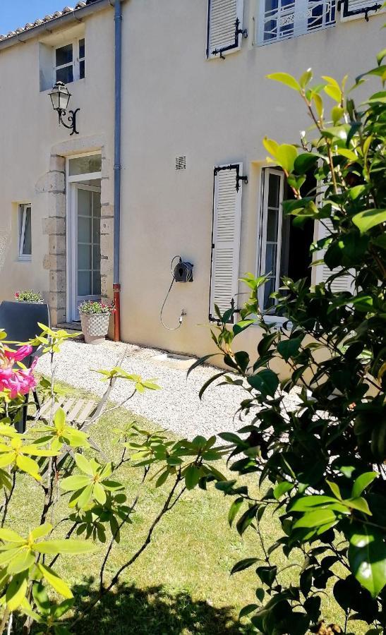 Le Gite Du Fou Logement 8 Pers 13Mn Puy Du Fou Saint-Amand-sur-Sevre Екстериор снимка
